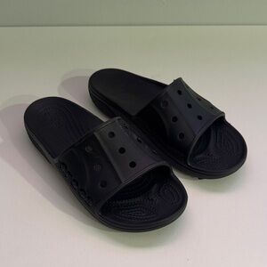 Crocs Men Slide Sandals Sz 10 Vacation Beach Cruise Waterproof Pool Lightweight